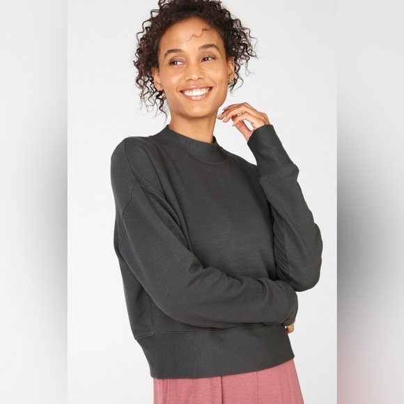 Fabletics Tops - Luna Long-Sleeve Grey Pullover size XXL